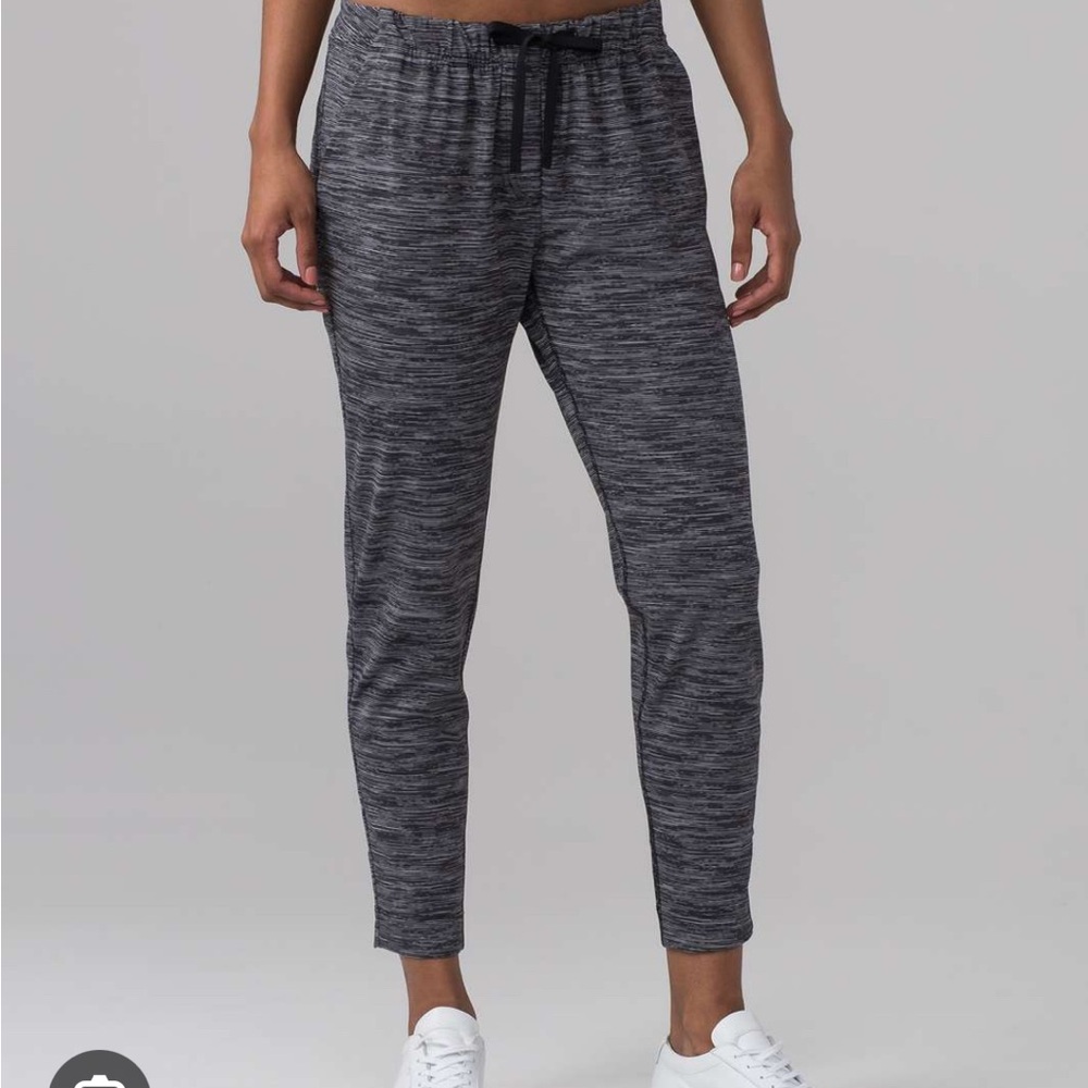 Lululemon Gray Jet Crop Slim Trouser Pant